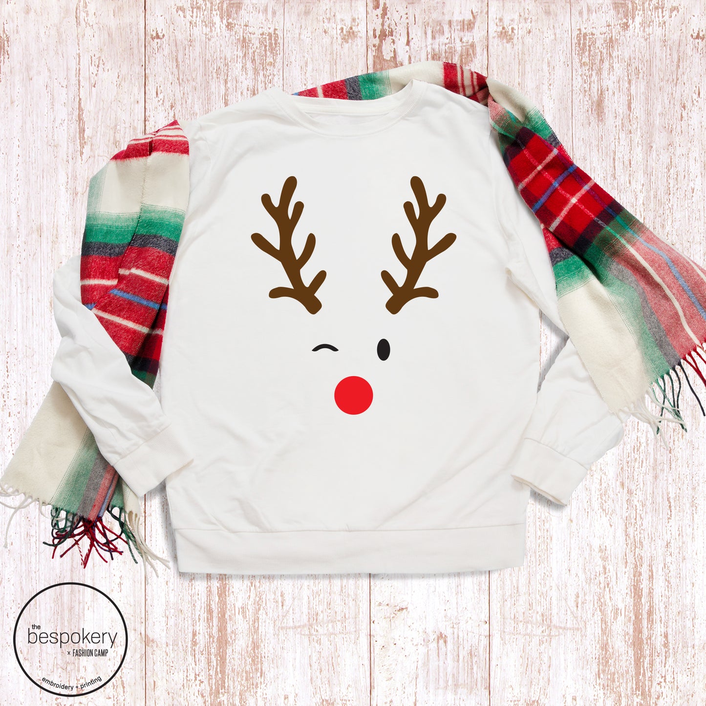 "Minimal Reindeer" - White Sweatshirt